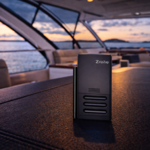 zip zap classic black